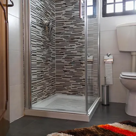 Moradia Borda D'agua * Nazaré